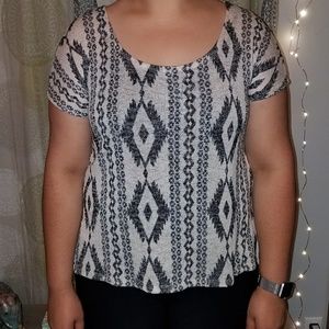 Size Large Knit T Shirt